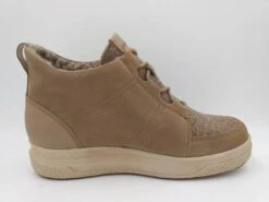 Naisten Nilkkurit Pomar Sand Suede -Kenkä Kauppa tuotesivu NaistennilkkuritPomarsandsuede 38251412 94d2bc64885163fef34a1e5ce075f6d3 3